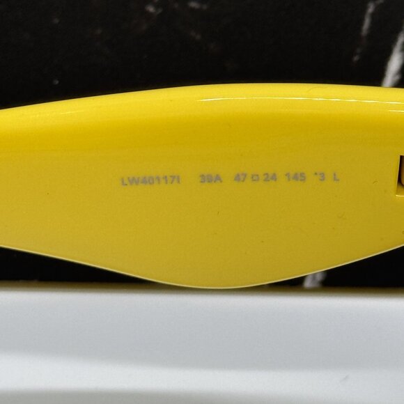 NEW LOEWE LW40117I 39A WOMEN SUNGLASSES YELLOW SQUARE LOEWE EYEWEAR - Picture 12 of 13